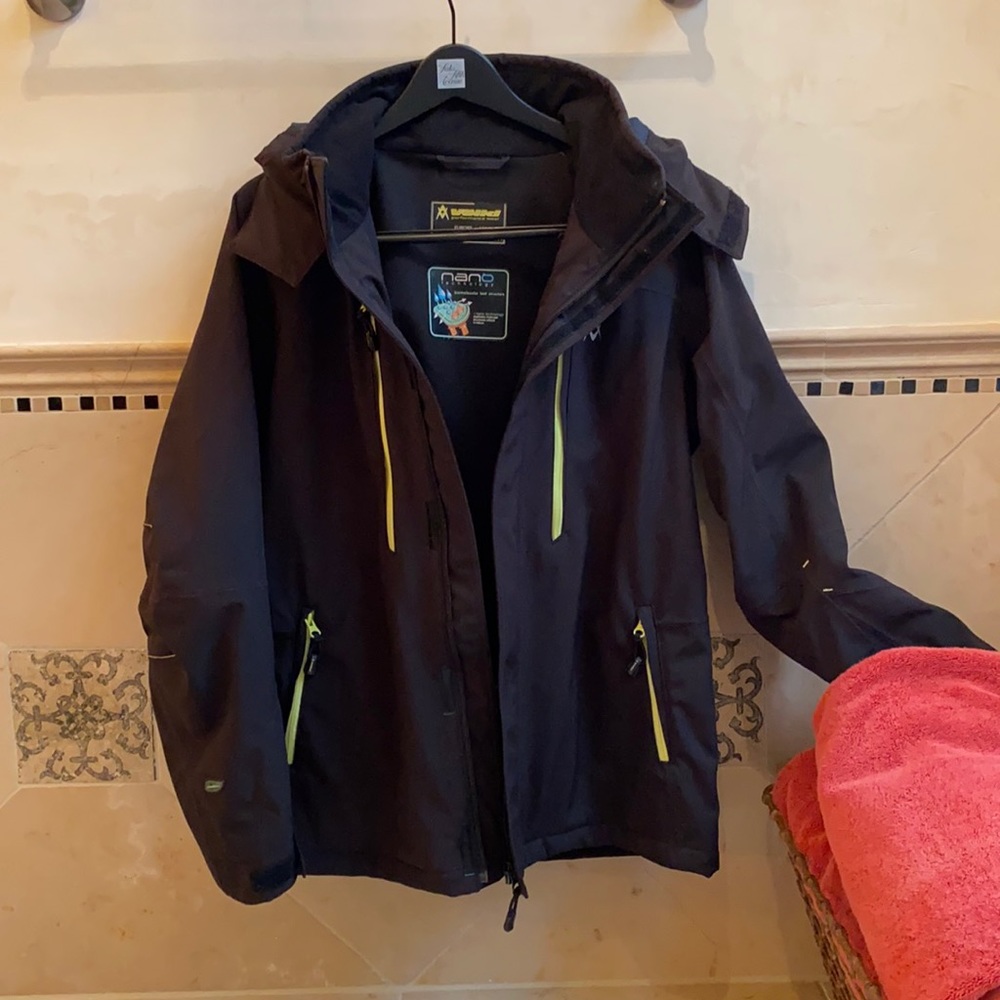 Volkl German insulated stretch ski jacket